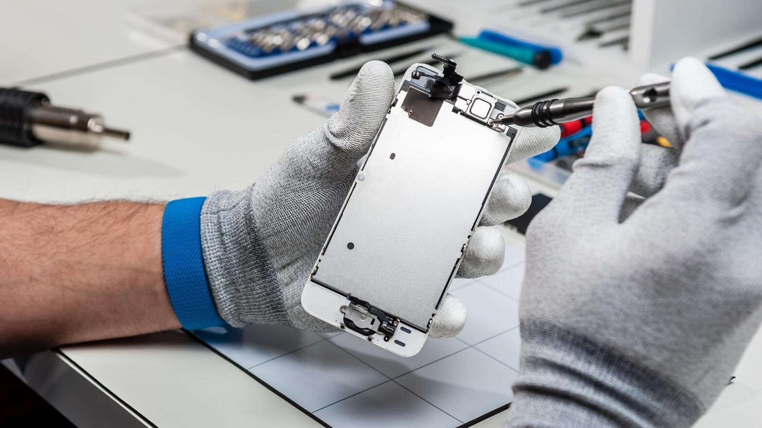 Mobile screen repair image